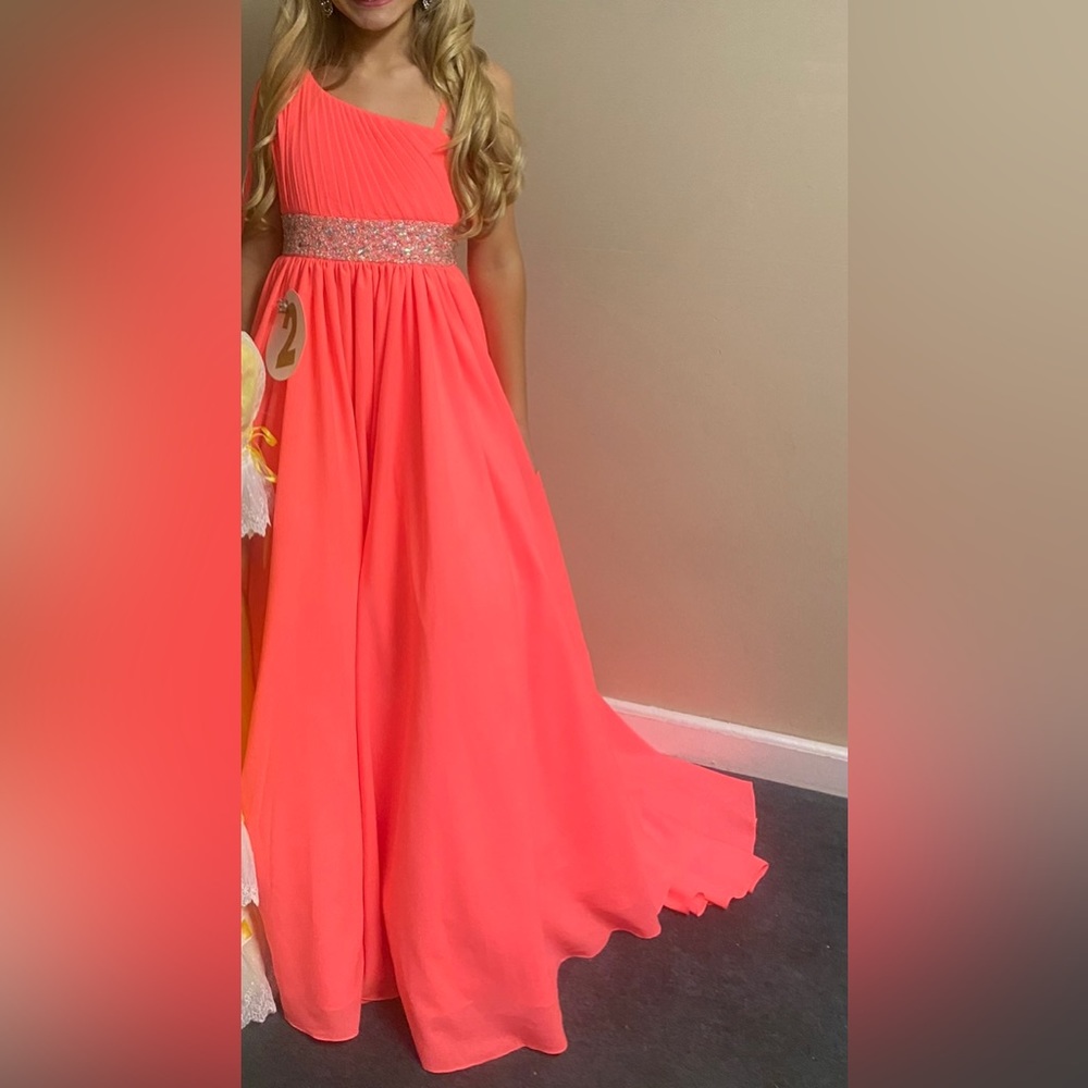Pageant dress